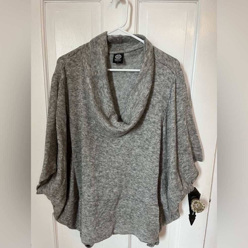 Boutique poncho